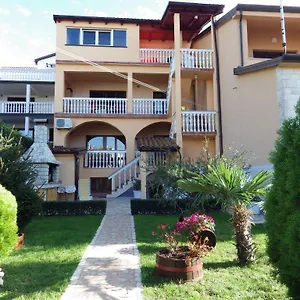  Apartament Zdravko