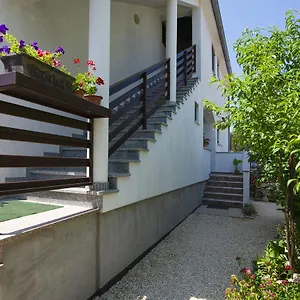 Apartment Maja, Štinjan